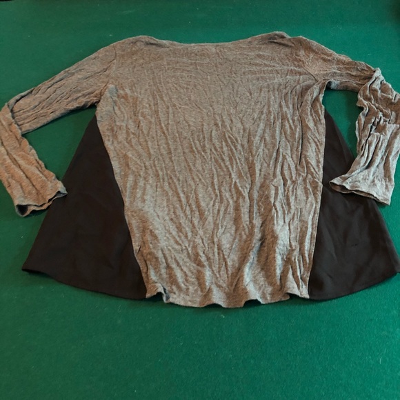 Tops - Picture 2 of 3